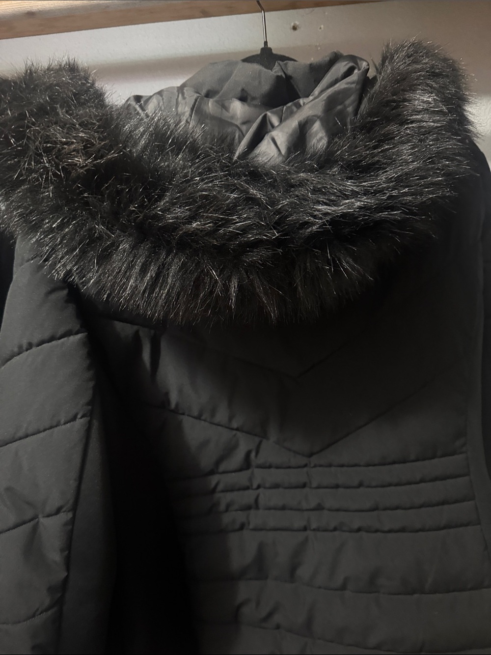 Michael Kors Black Quilted Puffer Coat with Faux Fur Hood - Picture 4 of 4